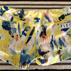 FLEO Shorts